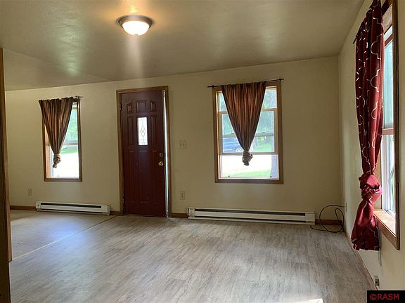 5th image of 315 3rd Ave N