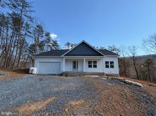 230 Tranquil Wood Ln, Winchester, VA 22602