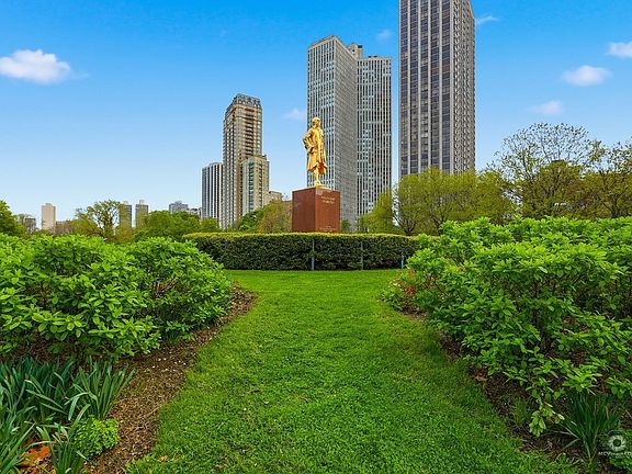 2nd image of 2800 N Lake Shore Dr APT 3411