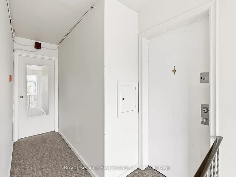 118 Perry St #19 — Photo 10