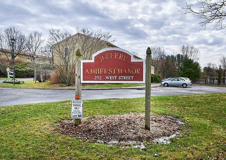 Jeffrey Amherst Condominiums 252 West St Amherst MA Zillow
