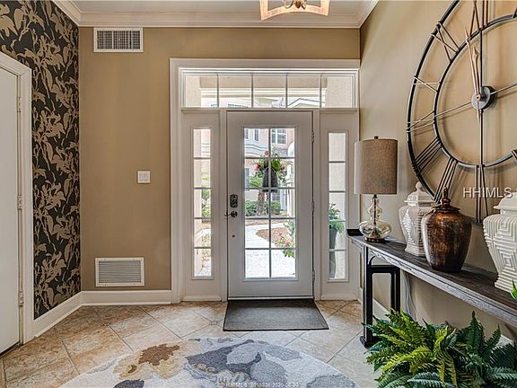 3rd image of 215 Berwick Dr #215