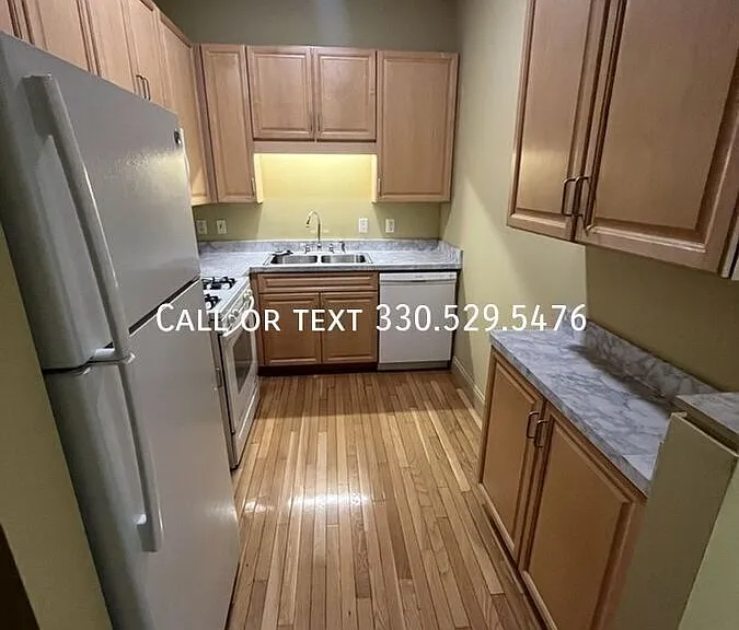 2404 Prospect Ave — Photo 98