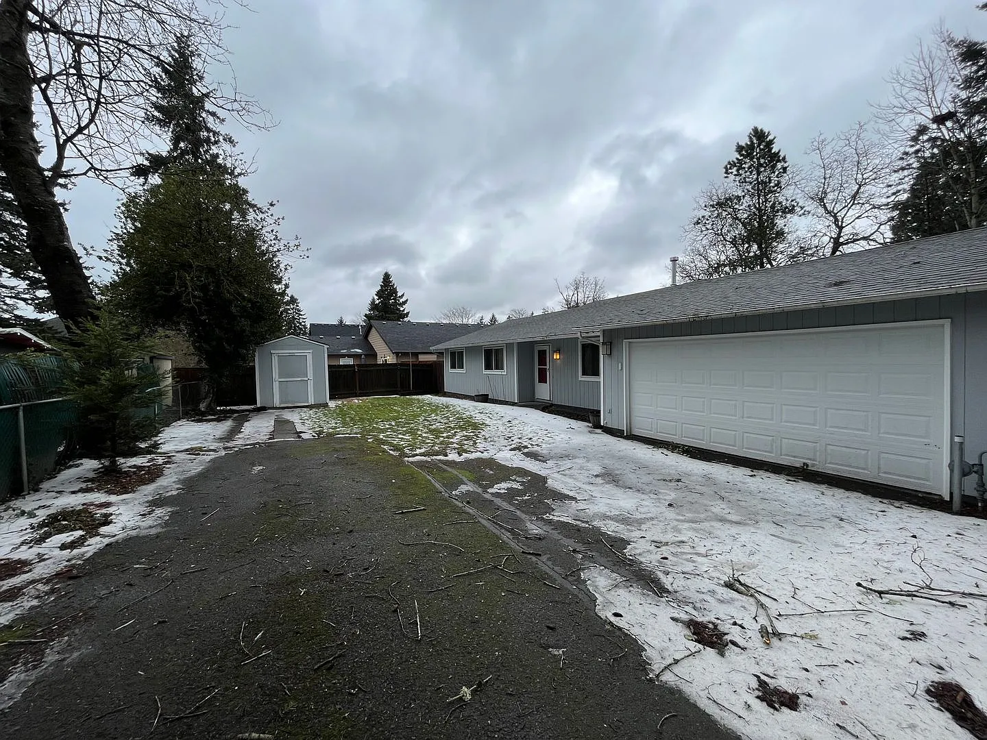 10823 NE Siskiyou St photo 1