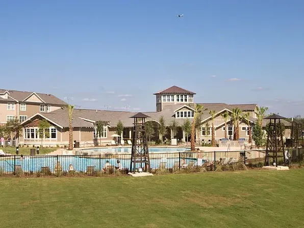 1725 Harvey Mitchell Pkwy S, College Station, TX