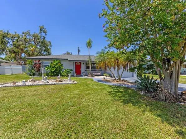 6134 Rodgers Ave, Sarasota, FL 34231