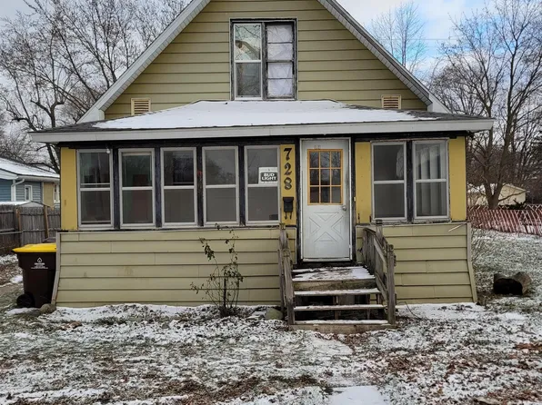 728 Bridge Ave, Alma, MI 48801