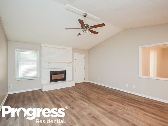 3rd image of 799 Cedar Lake Dr SE