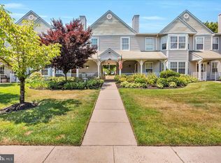 1003 Sweetwater Dr, Cinnaminson, NJ 08077