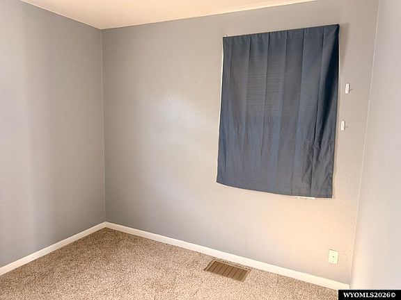 5th image of 519 Ryan St