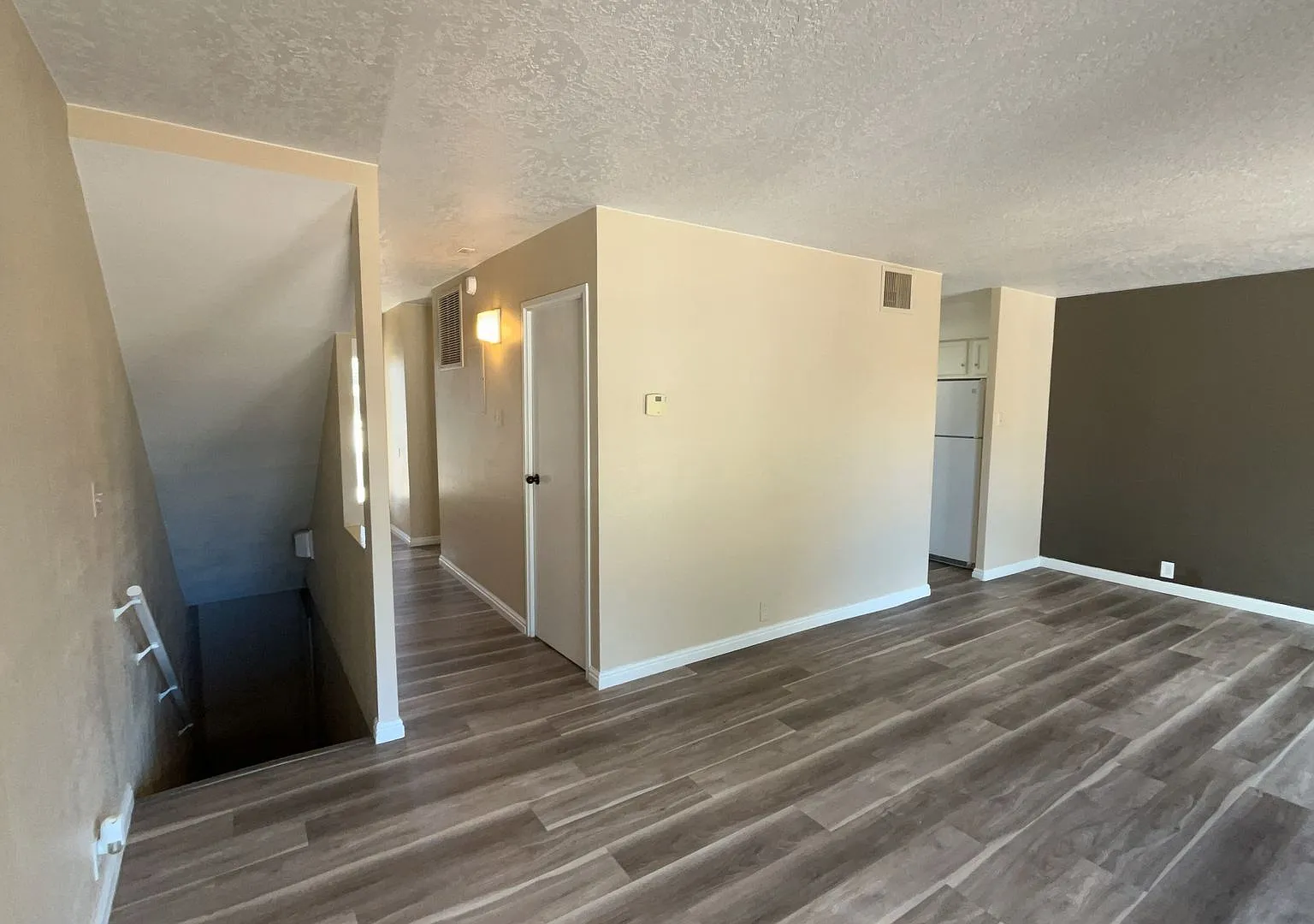 Charming 7-Bedroom Duplex on the South End of Town — Photo 3