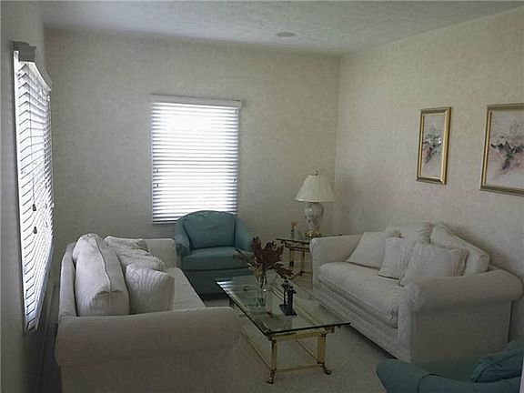 3rd image of 501 Arrowhead Dr