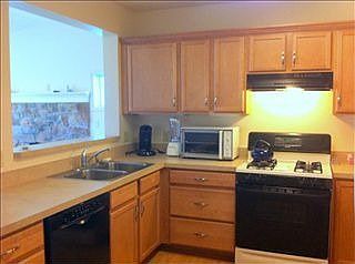 5th image of 51 Plains Dr