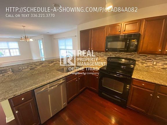3rd image of 42 Ackland Dr