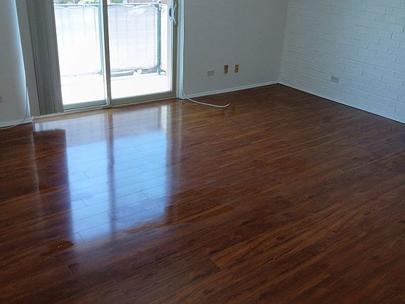 4th image of 3223 W Parkway Dr APT 3A