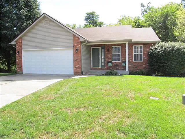 145 Bayfield Dr photo 1