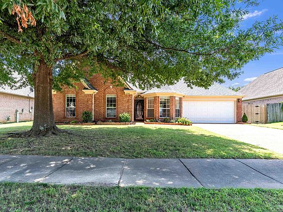 4th image of 11245 Cashmere Woods Dr