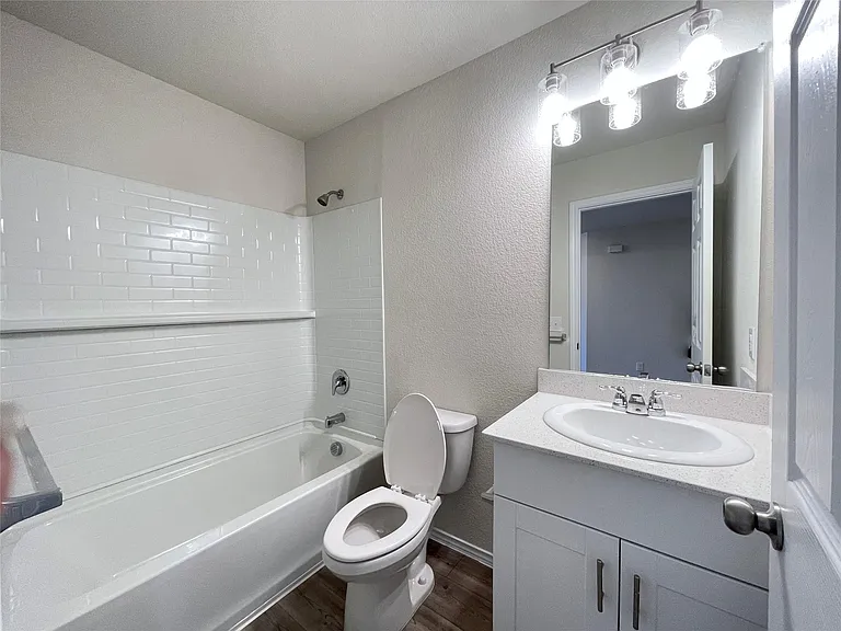 16020 Rein Ave — Photo 17