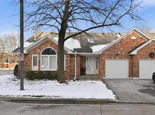 2230 Walkers Line #1, Burlington, ON L7M 3Y8