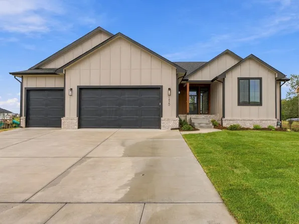 1420 W Cozy Hollow St, Goddard, KS 67052