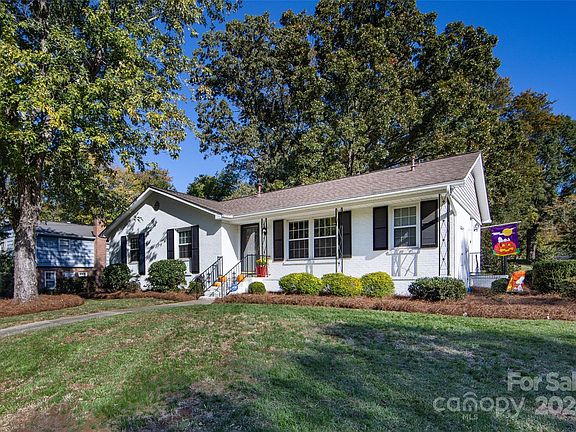 3rd image of 7025 Heatherford Dr