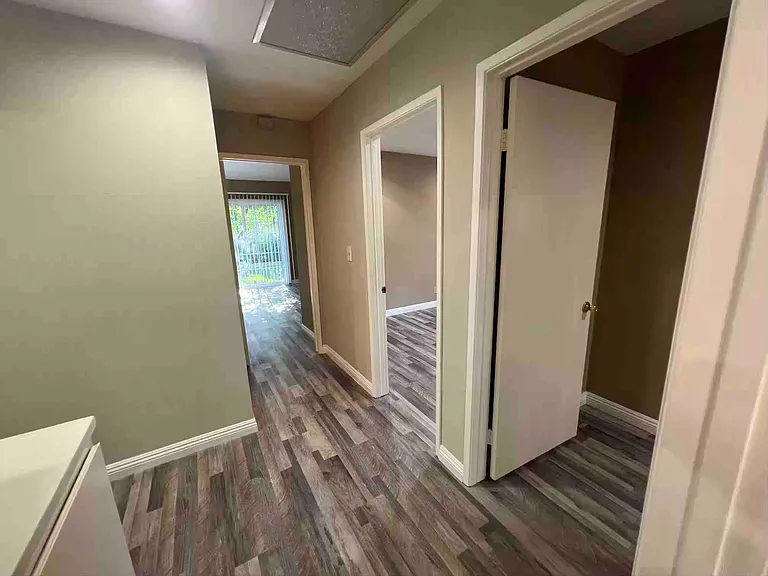19107 Owen Way — Photo 17