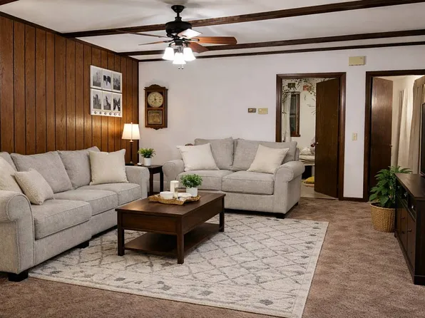 503 Poet St, Columbus, WI 53925