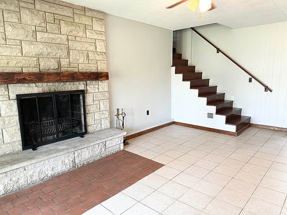 4th image of 1670 County Road 411