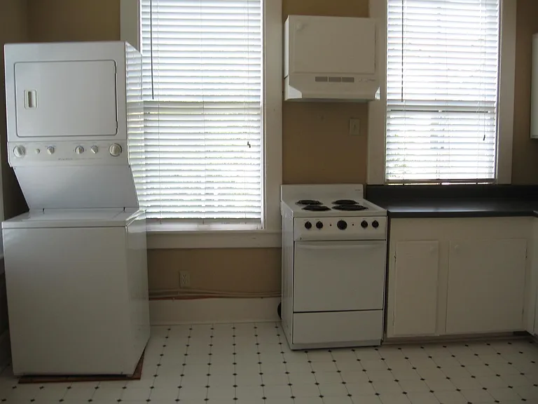 506 E Duffy St #D — Photo 5