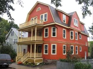11 Field St, Cambridge, MA 02138