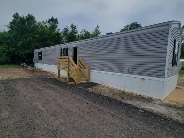 1054 Meekins Rd, Dillon, SC 29536