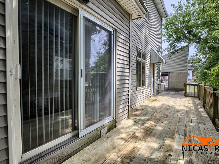 2254 Indianola Ave — Photo 21