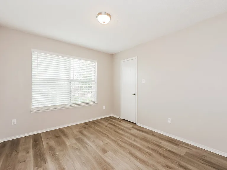 1213 Singletree Ct — Photo 15