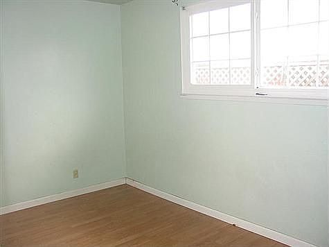5th image of 5164 Elmwood Ave