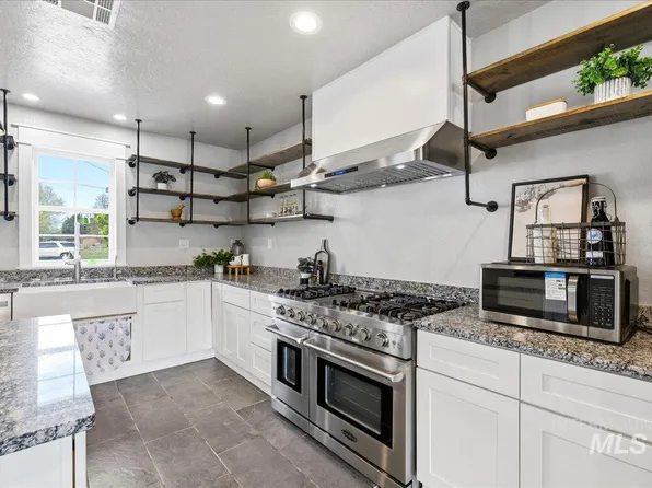 1750 American Legion Blvd, Mountain Home, ID 83647