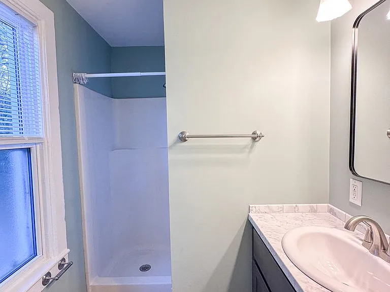 303 Page St NE — Photo 10