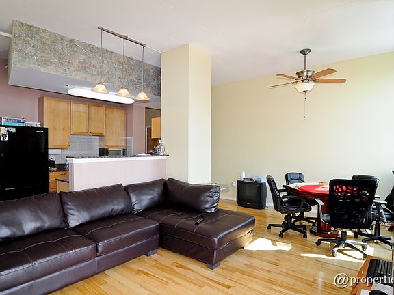 Kitchen/Living Room