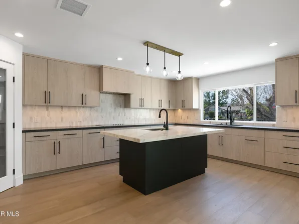 32164 Beachlake Ln, Westlake Village, CA 91361