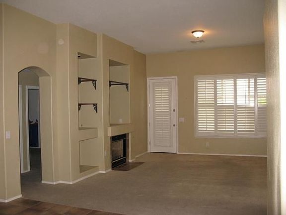4th image of 21368 N 82nd Ave