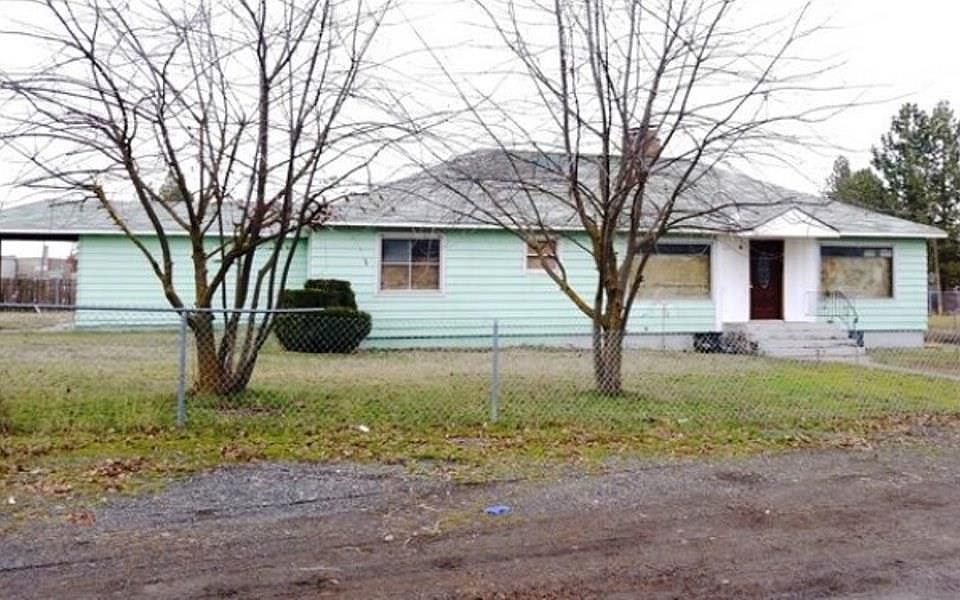 1st image of 1607 E Rosewood Ave