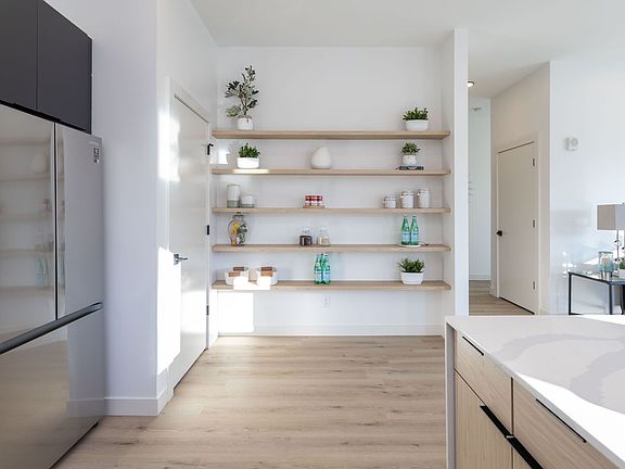 3rd image of 1428 Marshall St NE #1420