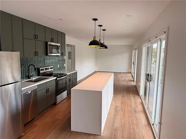 3900 Royal St #2A — Photo 8