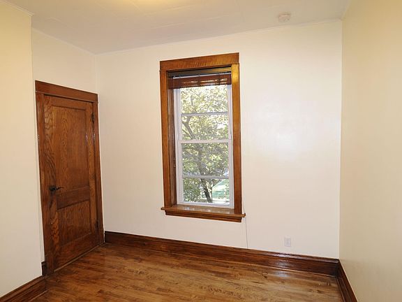 5th image of 2654 W Schubert Ave #2E