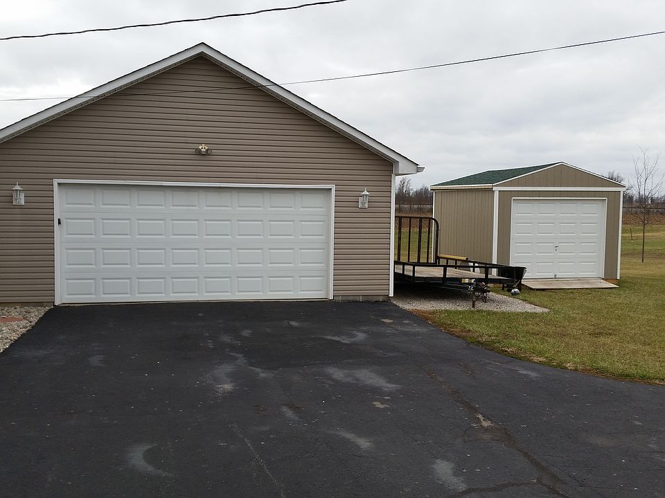 2nd image of 125 Leatherwood Ct