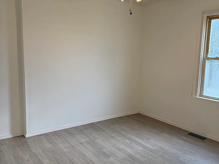 706 Kaye Ave — Photo 11