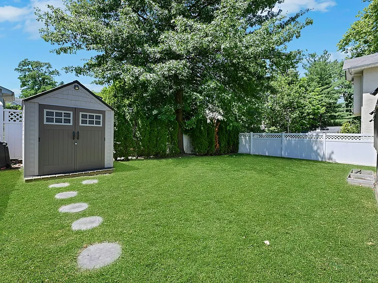 318 Beechwood Pl — Photo 27