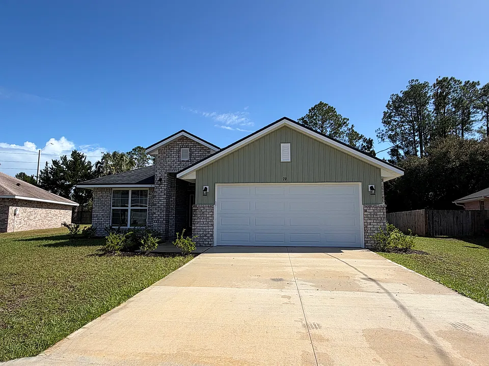79 Radcliffe Dr