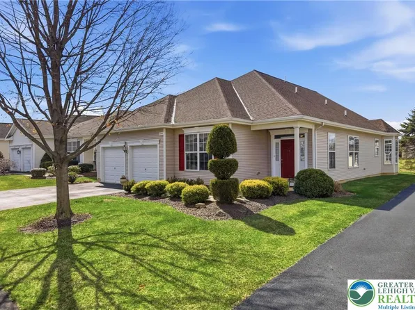1944 Kingsview Rd, Macungie, PA 18062