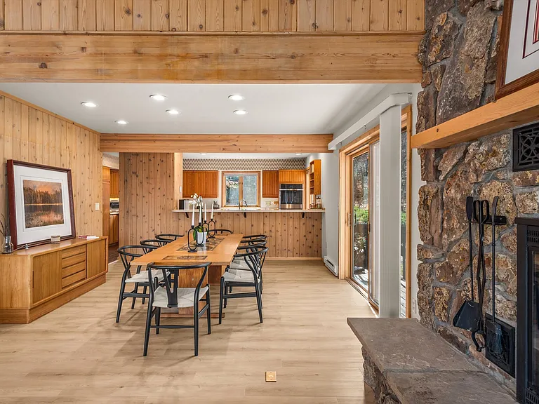 28 Larkspur Ln — Photo 12