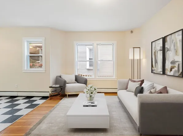 15 Estrella St #1, Jamaica Plain, MA 02130